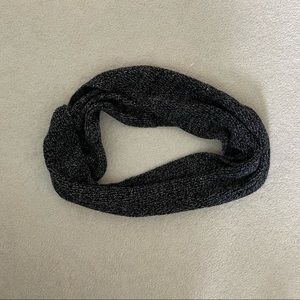 H&M grey infinity scarf